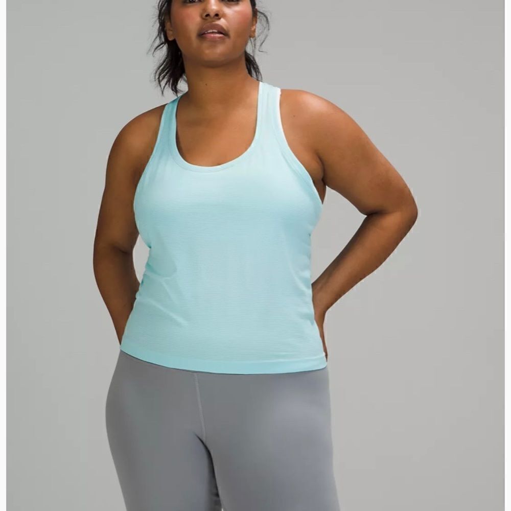 Lululemon Aqua Racerback Tank Top size 4 approximate